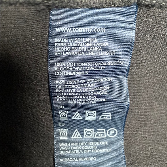 Tommy Hilfiger Quarter Zip Sweatshirt XXL Black Cotton Pullover Sweatshirt - Picture 6 of 6